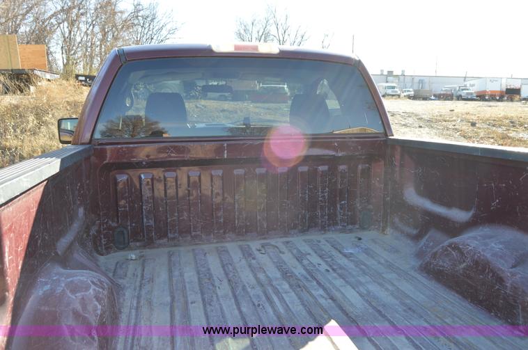 image for item F8904 2004 Ford F150 XLT Heritage SuperCab pickup truck