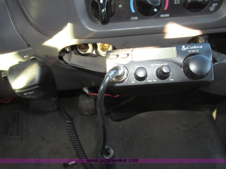 image for item G9875 2001 Ford F150 XL SuperCab pickup truck