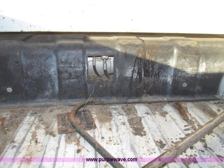 image for item G9875 2001 Ford F150 XL SuperCab pickup truck