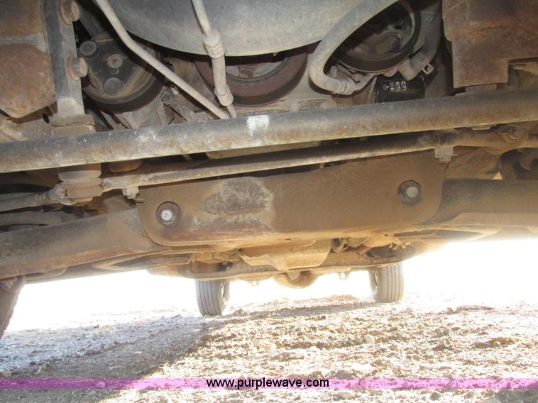 image for item G9875 2001 Ford F150 XL SuperCab pickup truck