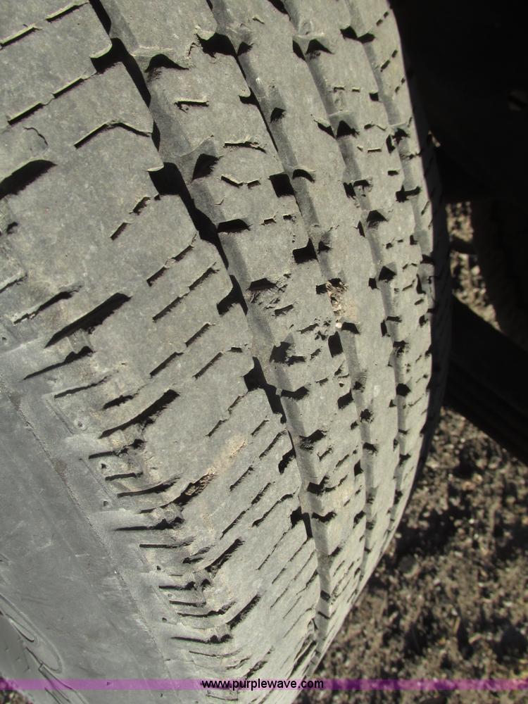 image for item G9875 2001 Ford F150 XL SuperCab pickup truck