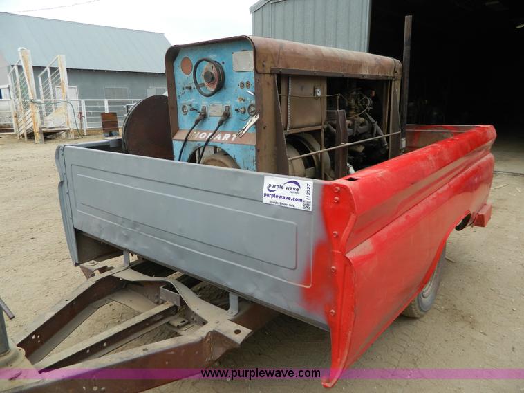 image for item H2327 Hobart G300 generator/welder