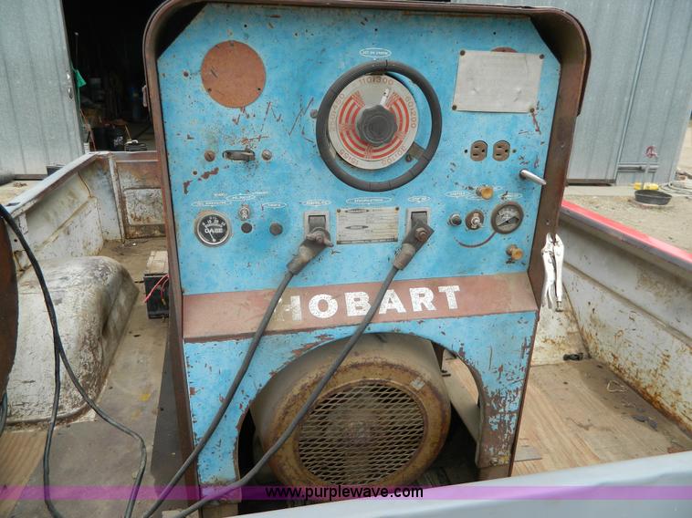image for item H2327 Hobart G300 generator/welder