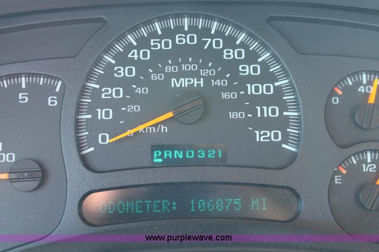 image for item H5506 2005 Chevrolet Silverado 1500 Ext. Cab pickup truck