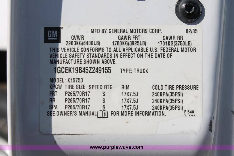 image for item H5506 2005 Chevrolet Silverado 1500 Ext. Cab pickup truck