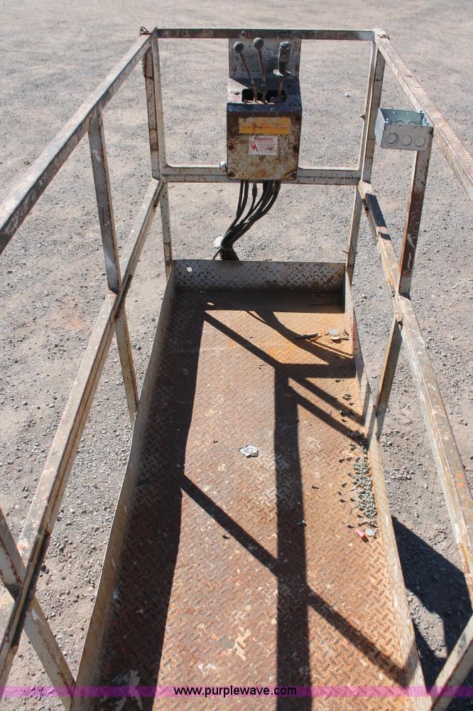 image for item H5534 Simon Skyhawk S2234 scissor lift