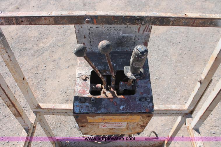 image for item H5534 Simon Skyhawk S2234 scissor lift