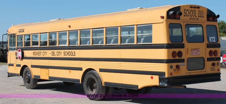 image for item H5535 1993 Oshkosh S-Line Thomas school bus