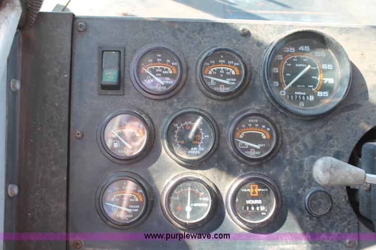 image for item H5535 1993 Oshkosh S-Line Thomas school bus