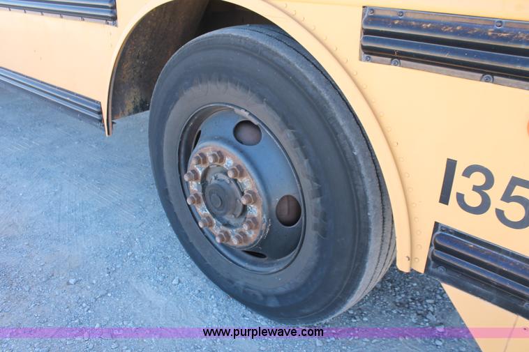 image for item H5535 1993 Oshkosh S-Line Thomas school bus