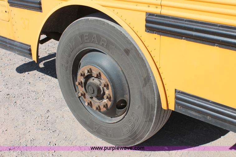 image for item H5536 1993 Oshkosh S-Line Thomas school bus