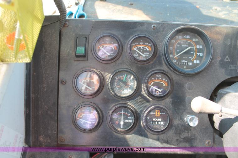 image for item H5537 1993 Oshkosh S-Line Thomas school bus