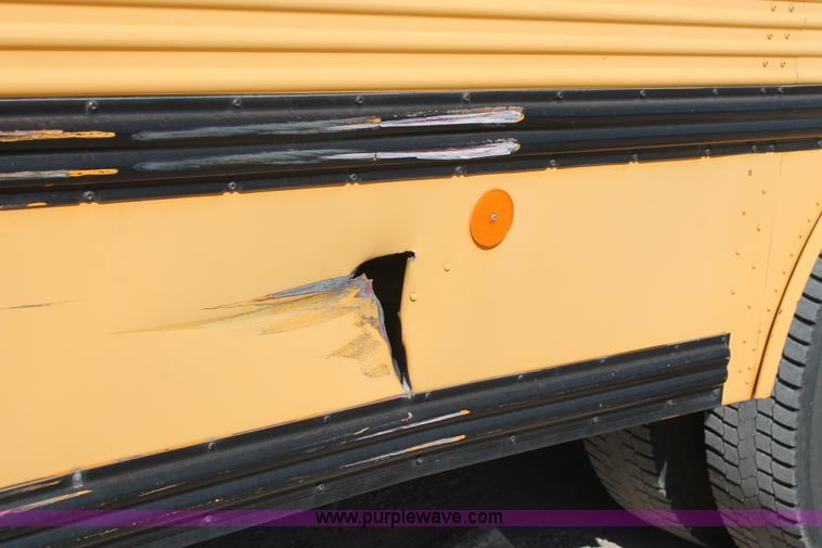 image for item H5537 1993 Oshkosh S-Line Thomas school bus