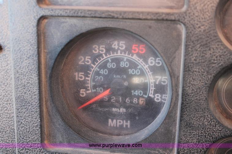 image for item H5539 1988 International S1600 truck with Tymco 600 street sweeper