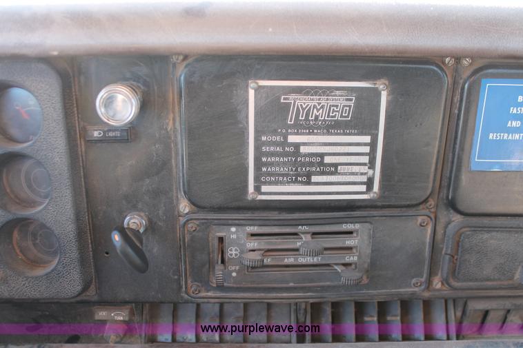 image for item H5539 1988 International S1600 truck with Tymco 600 street sweeper