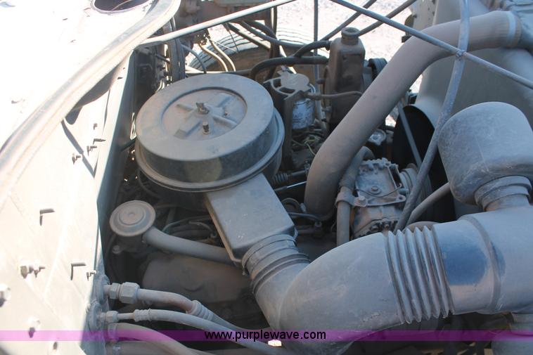 image for item H5539 1988 International S1600 truck with Tymco 600 street sweeper