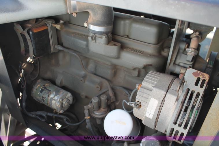 image for item H5539 1988 International S1600 truck with Tymco 600 street sweeper