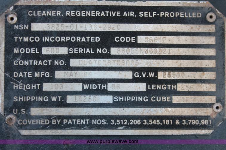 image for item H5539 1988 International S1600 truck with Tymco 600 street sweeper