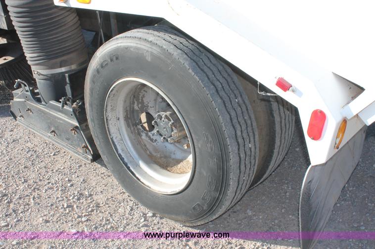 image for item H5539 1988 International S1600 truck with Tymco 600 street sweeper