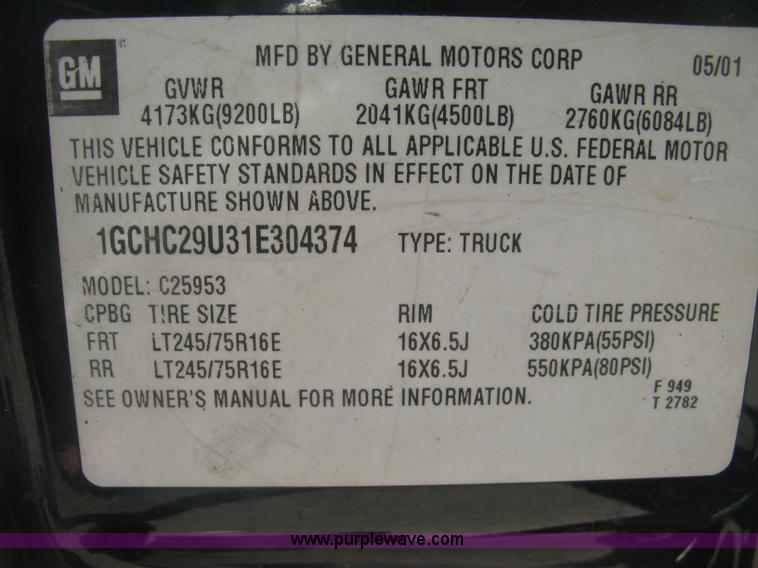 image for item H8750 2001 Chevrolet Silverado 2500HD LS Ext. Cab pickup truck