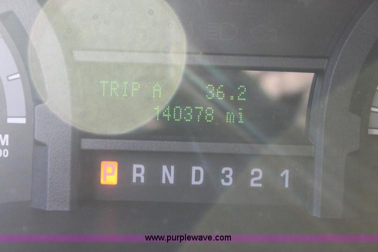 image for item H9379 2010 Ford Econoline E450 ambulance