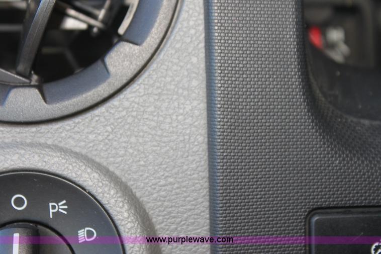 image for item H9379 2010 Ford Econoline E450 ambulance