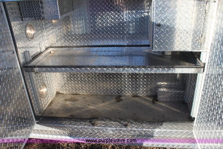 image for item H9379 2010 Ford Econoline E450 ambulance