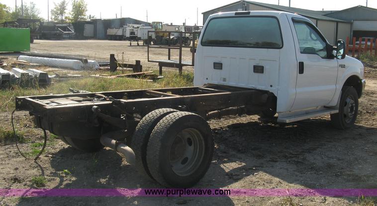 image for item H9479 1999 Ford F550 Super Duty XL cab and chassis