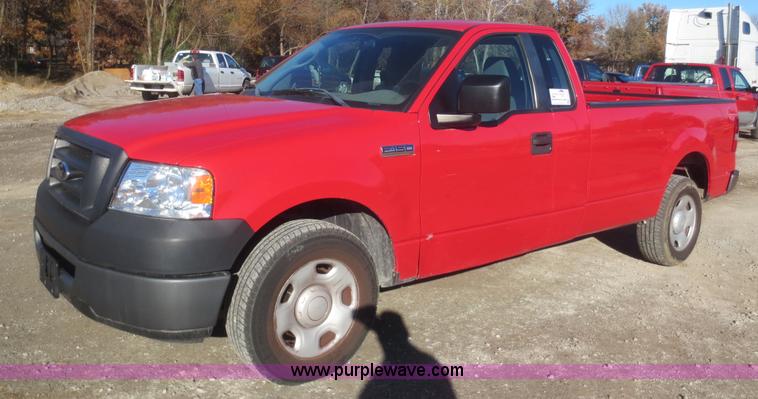 image for item I2149 2008 Ford F150 XL pickup truck