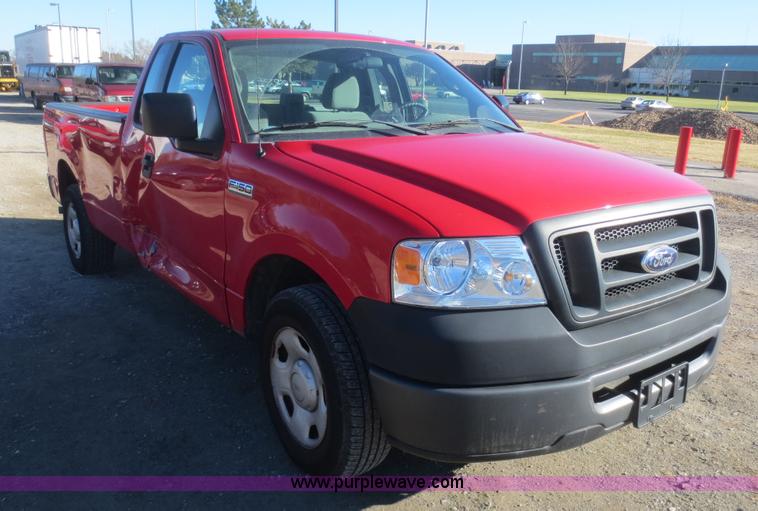 image for item I2149 2008 Ford F150 XL pickup truck