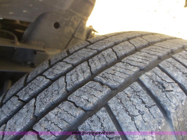 image for item I2149 2008 Ford F150 XL pickup truck