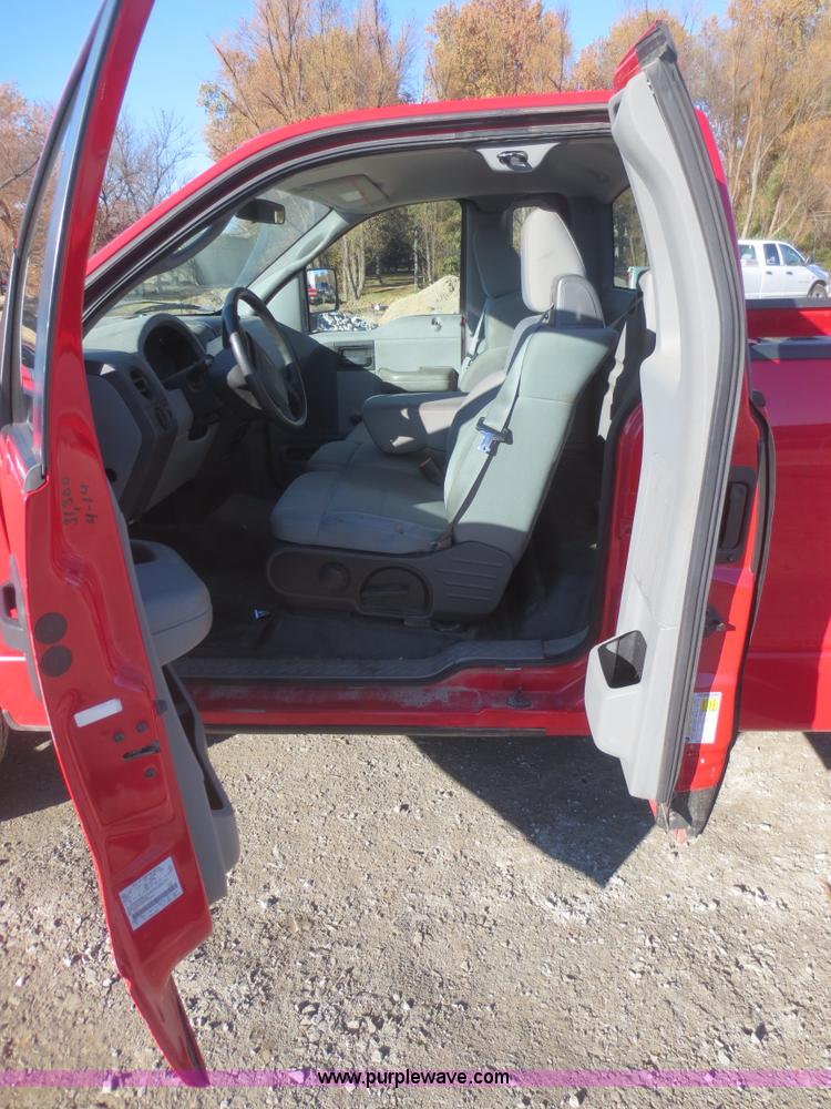image for item I2149 2008 Ford F150 XL pickup truck