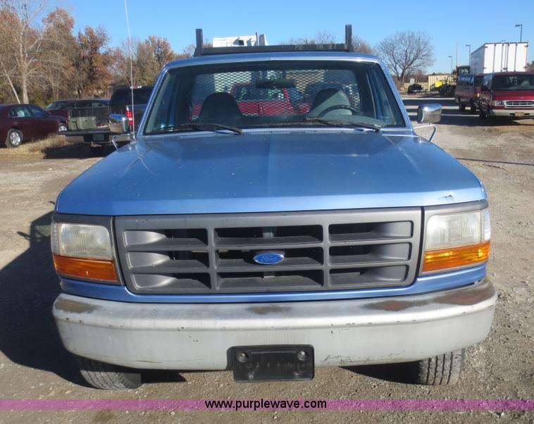 image for item I2152 1996 Ford F250 XL HD pickup truck