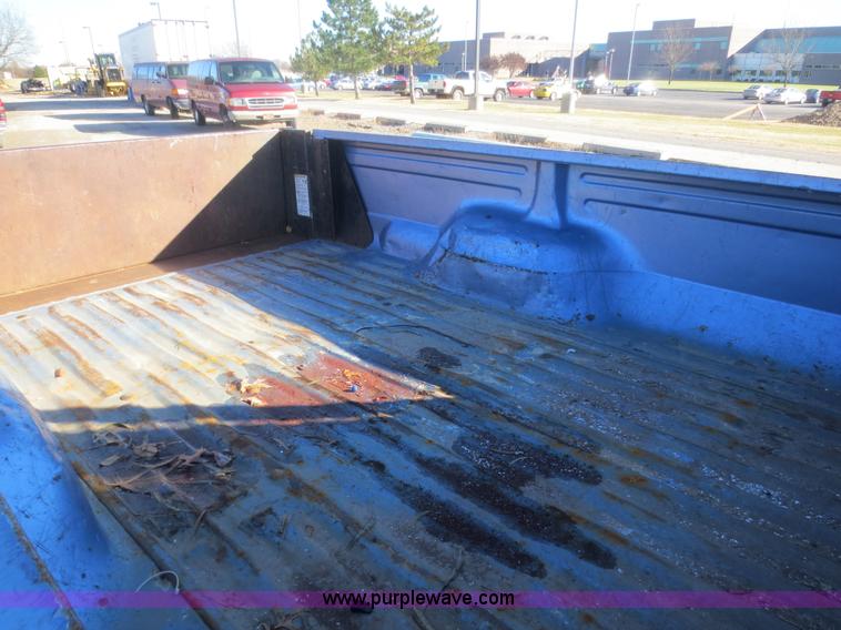 image for item I2152 1996 Ford F250 XL HD pickup truck