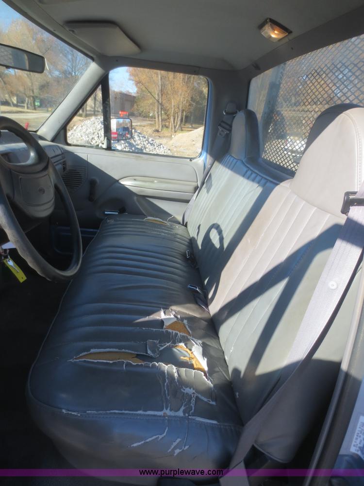 image for item I2152 1996 Ford F250 XL HD pickup truck