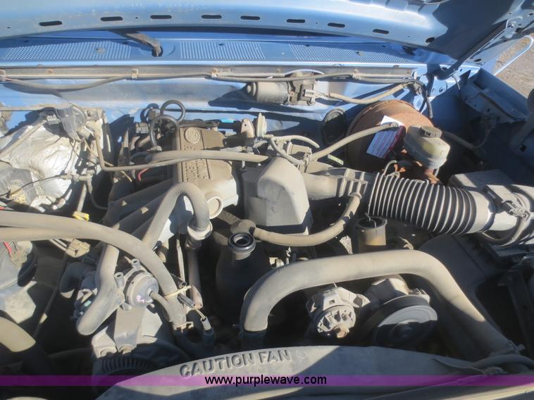 image for item I2152 1996 Ford F250 XL HD pickup truck