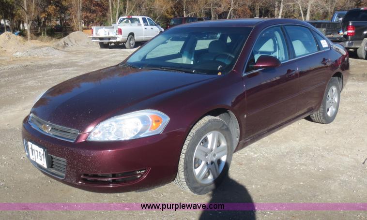 image for item I2153 2007 Chevrolet Impala LS