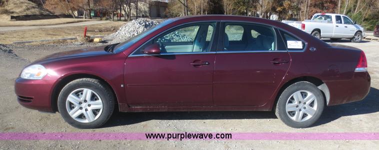 image for item I2153 2007 Chevrolet Impala LS