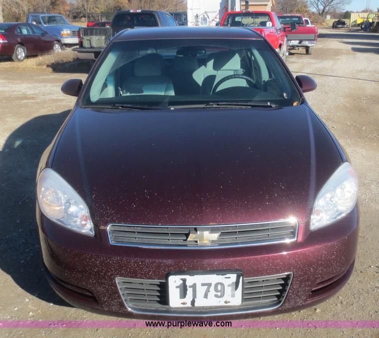 image for item I2153 2007 Chevrolet Impala LS