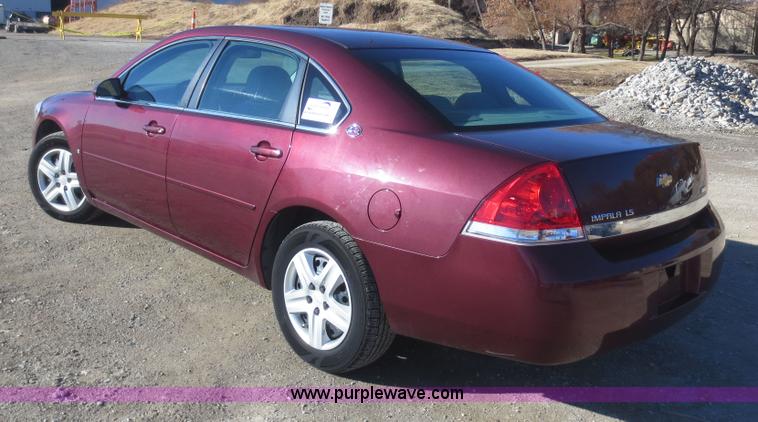image for item I2155 2007 Chevrolet Impala LS