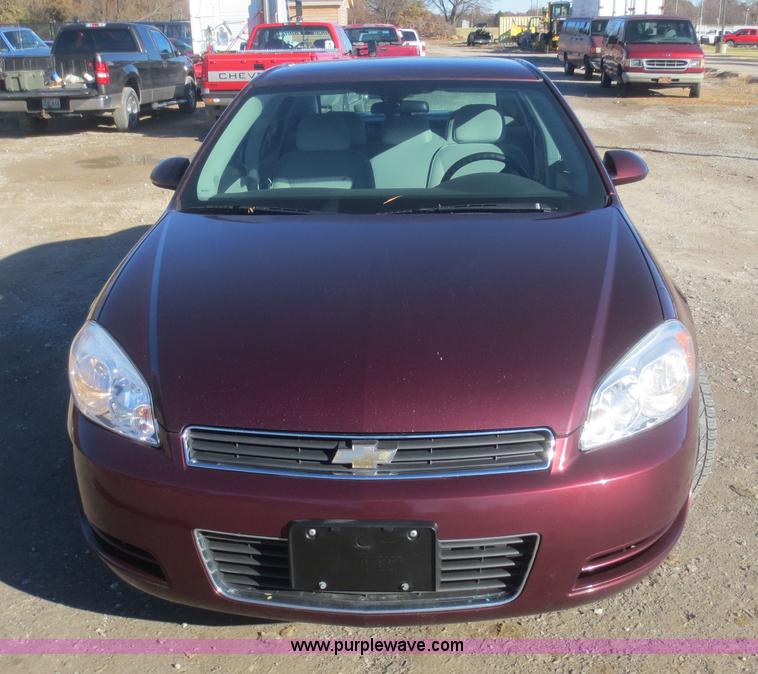 image for item I2155 2007 Chevrolet Impala LS