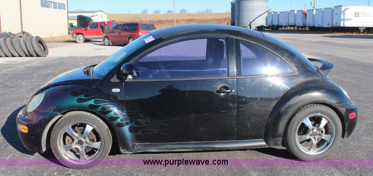 image for item I2390 1999 Volkswagen New Beetle GLS