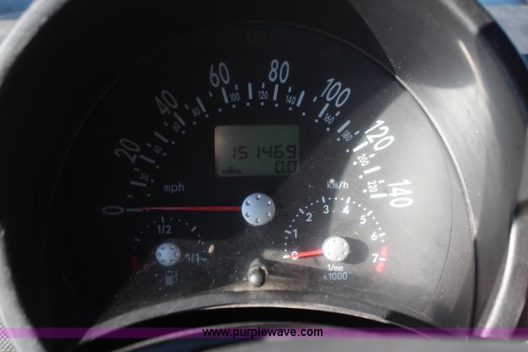 image for item I2390 1999 Volkswagen New Beetle GLS