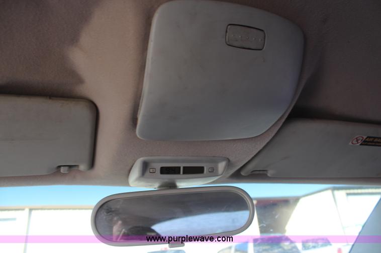 image for item I2390 1999 Volkswagen New Beetle GLS