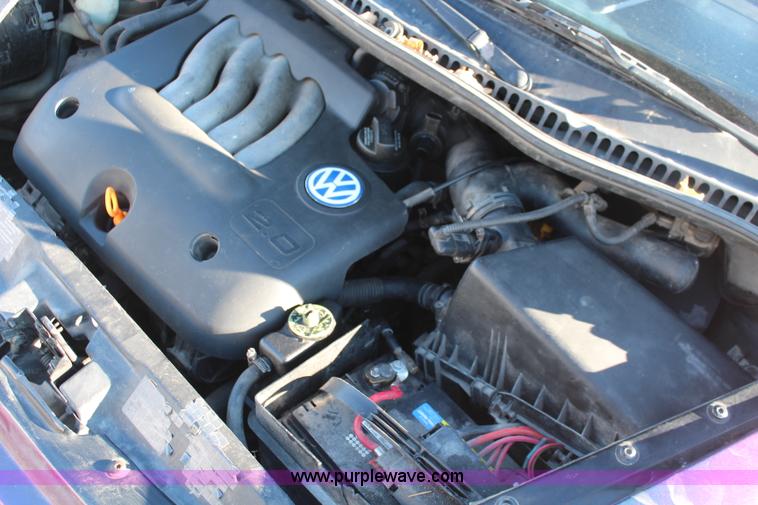 image for item I2390 1999 Volkswagen New Beetle GLS