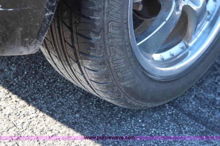 image for item I2390 1999 Volkswagen New Beetle GLS