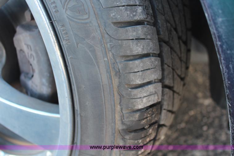 image for item I2390 1999 Volkswagen New Beetle GLS