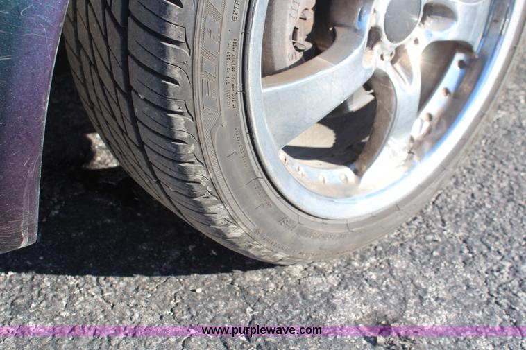 image for item I2390 1999 Volkswagen New Beetle GLS