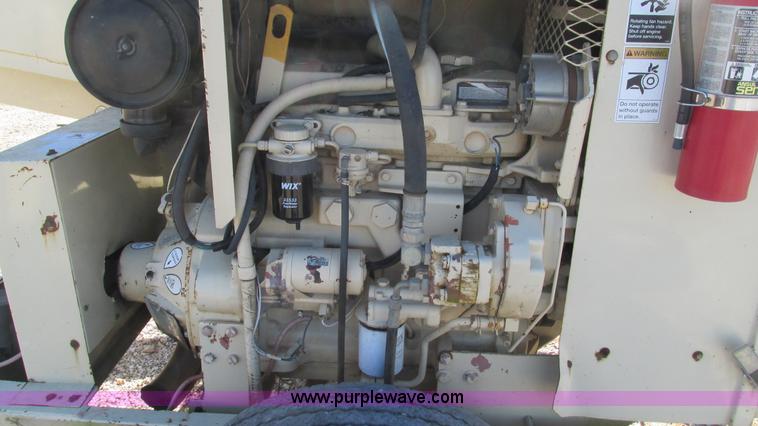 image for item I3179 Finn B260 straw blower trailer