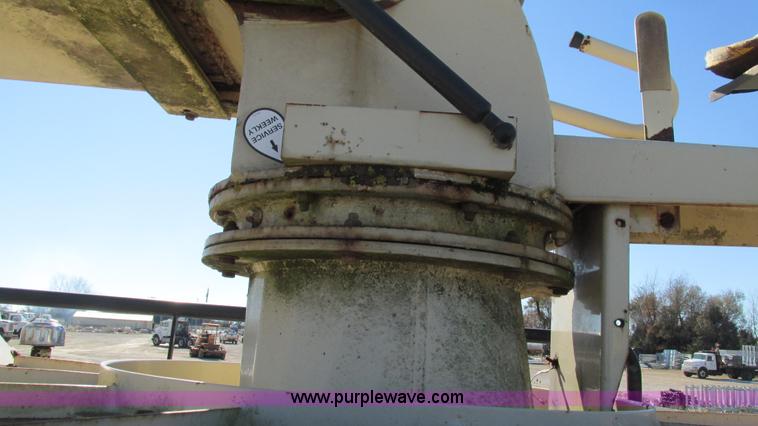 image for item I3179 Finn B260 straw blower trailer